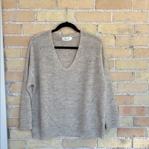 Indie & Cold Beige V-Neck Sweater